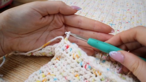 Cute Crochet Sweater Pattern 7