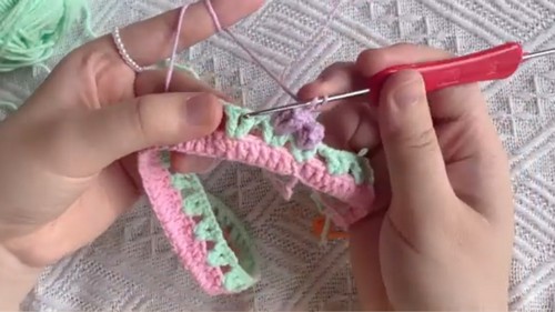 Cute Crochet Tulip Top Pattern 3