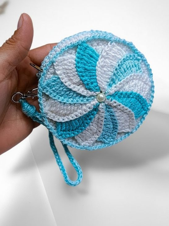 Easy Crochet Coin Purse Pattern 10