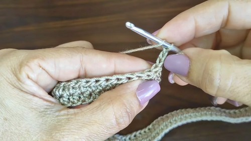 Easy Crochet Halter Top Pattern 3