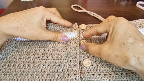 Easy Crochet Halter Top Pattern 7