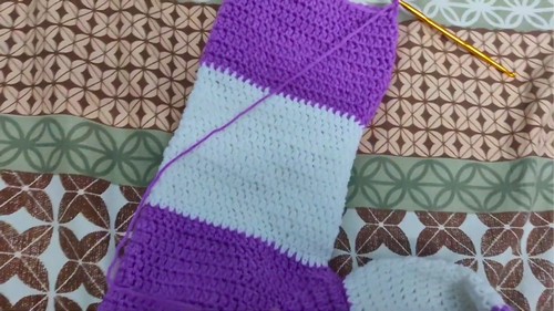 Easy Crochet Kid Sweater Pattern 7