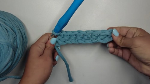 Easy Crochet Makeup Bag Pattern 2