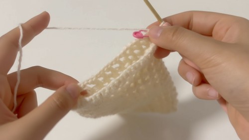 Easy Crochet Mini Net Bag Pattern 7