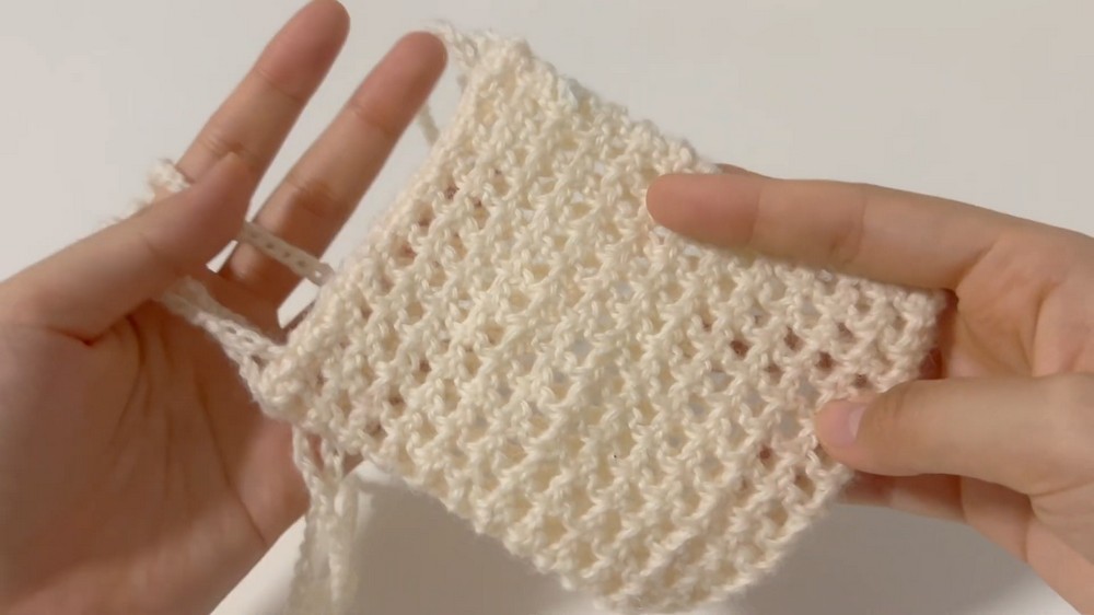 Easy Crochet Mini Net Bag Pattern 8
