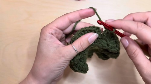 Easy Crochet Scrunchie Pattern 4