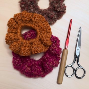 Easy Crochet Scrunchie Pattern 8
