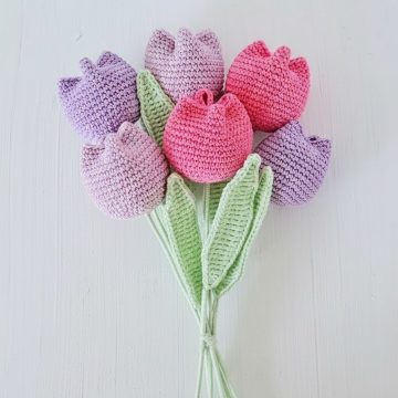 Easy Crochet Tulip Flower Pattern 10