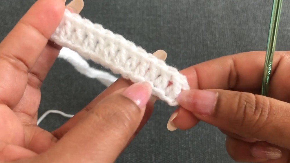 Crochet Beautiful Baby Hat
