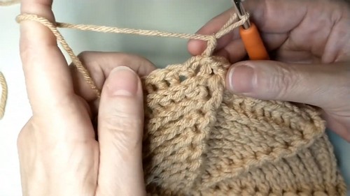 Handmade Crochet Hat Pattern 4