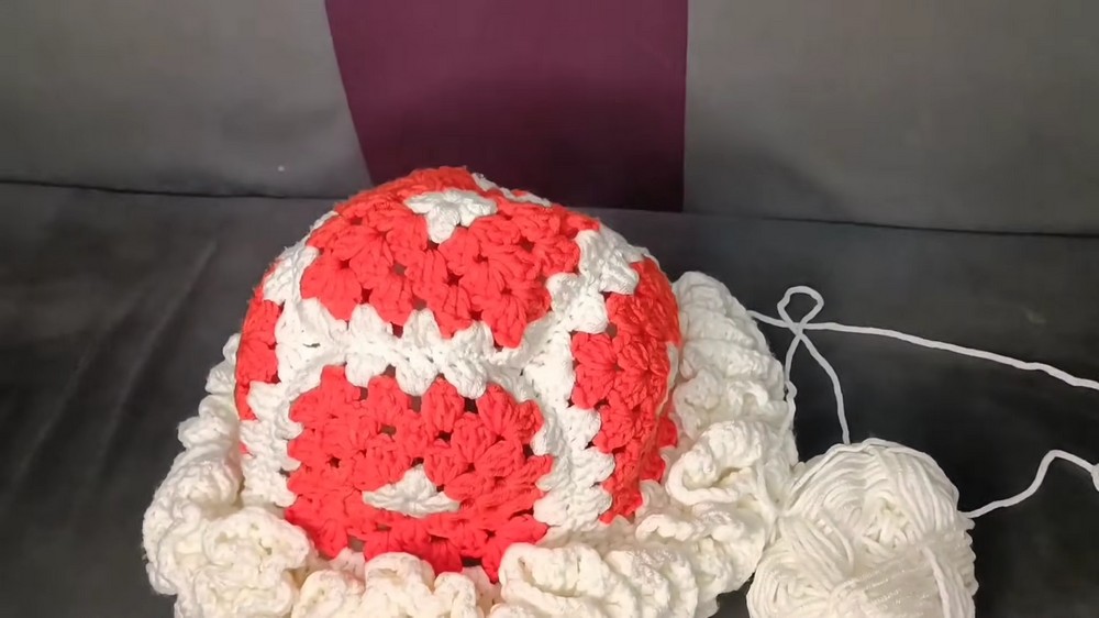 Crochet Granny Ruffle Hat