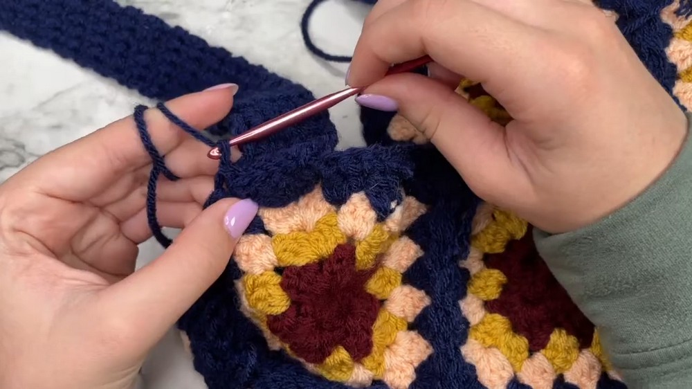 Crochet Sunflower Granny Bag