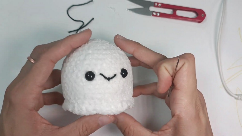 Crochet Halloween Ghost