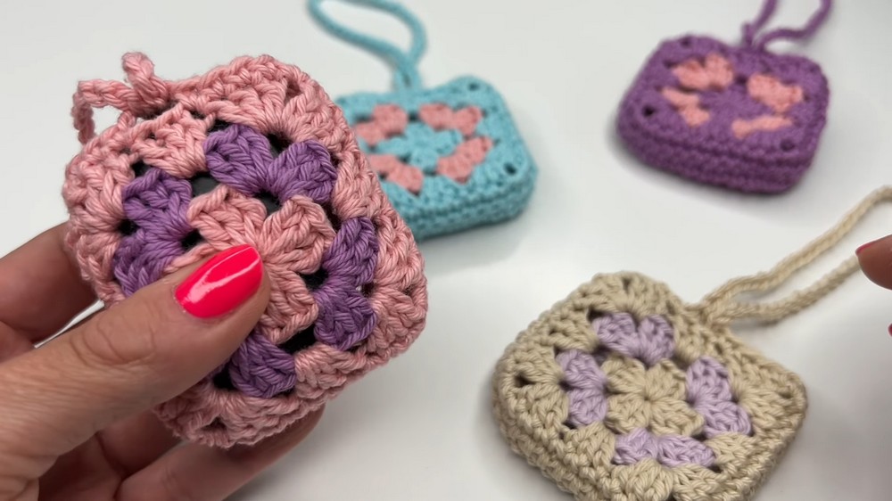 Crochet Mini Granny Pouch