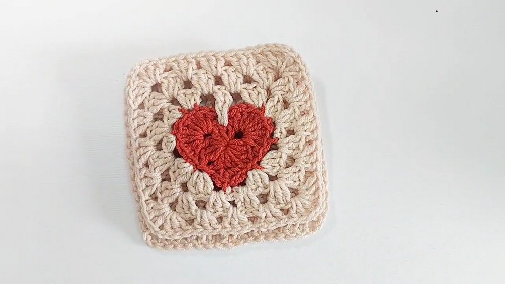 Crochet Heart Granny Pouch