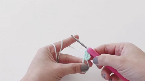 Simple Crochet Granny Square Pattern 1