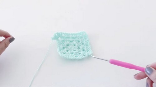 Simple Crochet Granny Square Pattern 5