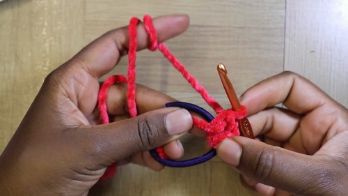 Simple Crochet Scrunchie Pattern 3