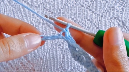 Simple Crochet Summer Top Pattern 2