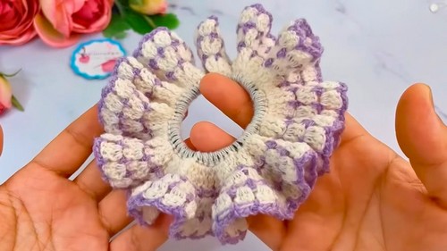 Sweet Crochet Scrunchies Pattern 7