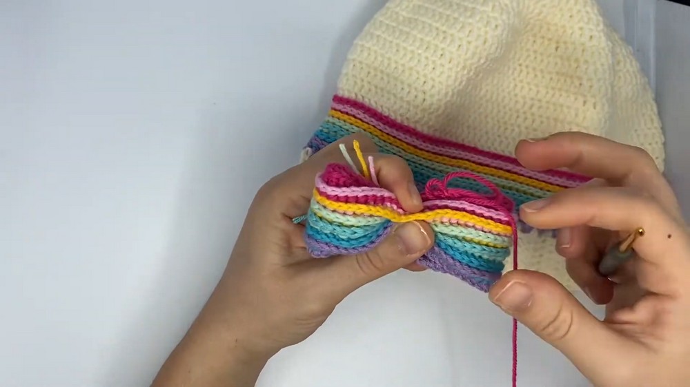 Crochet Baby Hat With A Rainbow