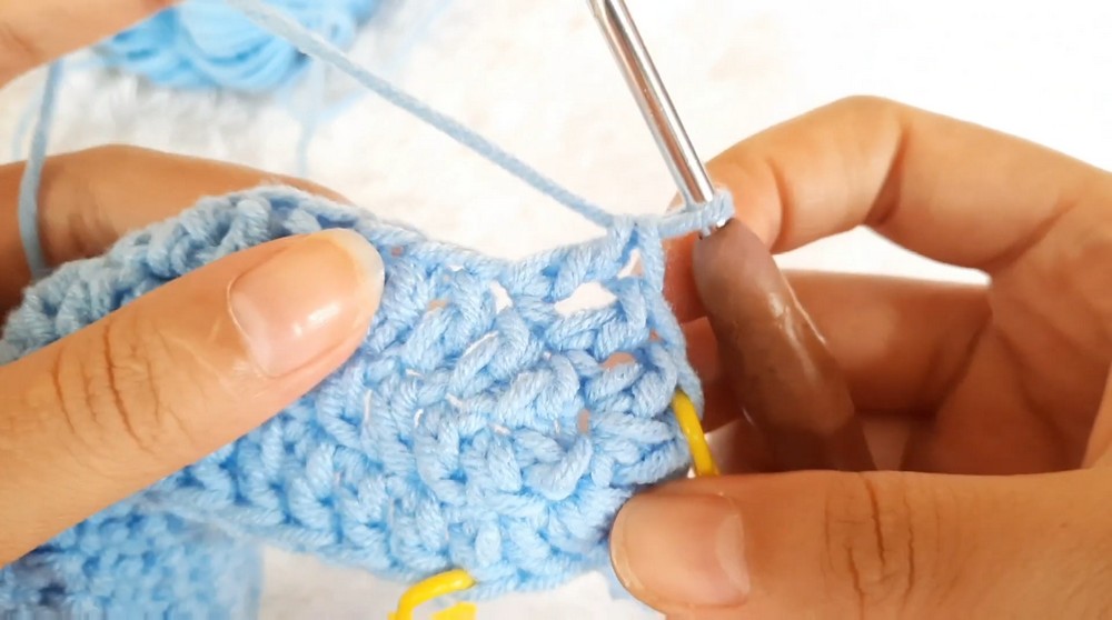 Crochet Gingham Tote Bag