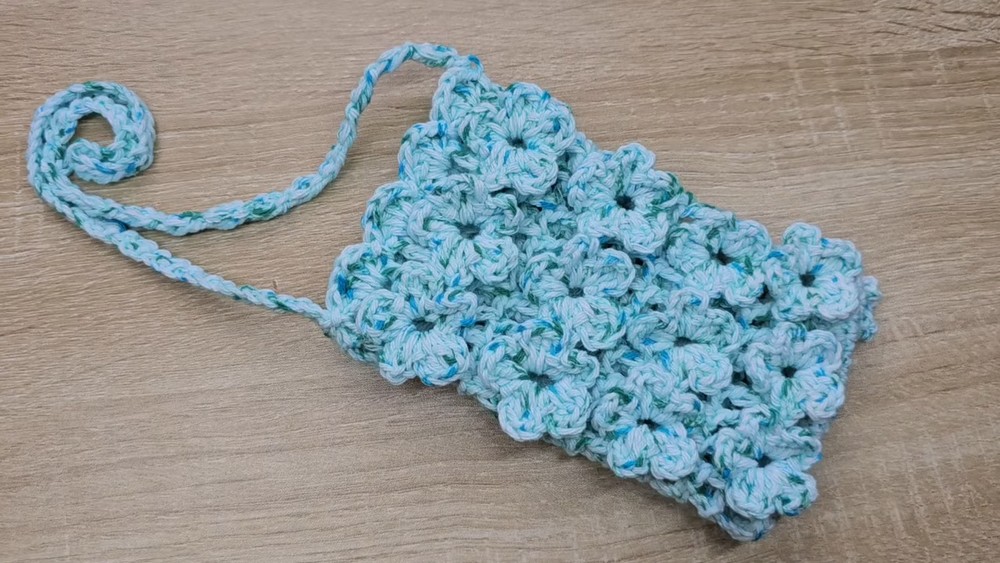 Crochet Smartphone Bag