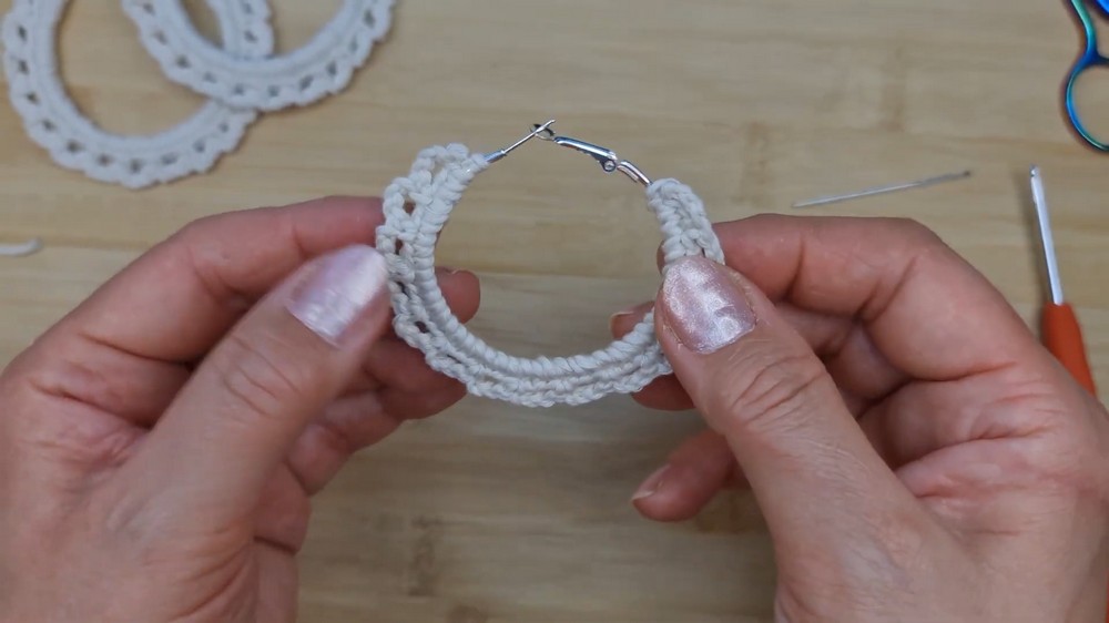 Beautiful Crochet Earrings Pattern 5