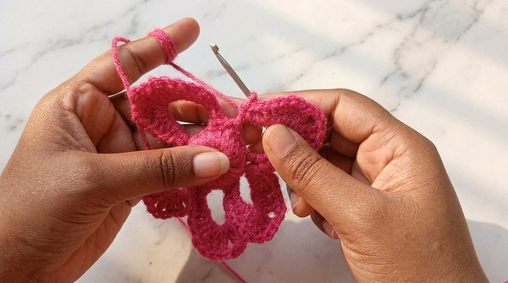 Beautiful Crochet Flower Pattern 3
