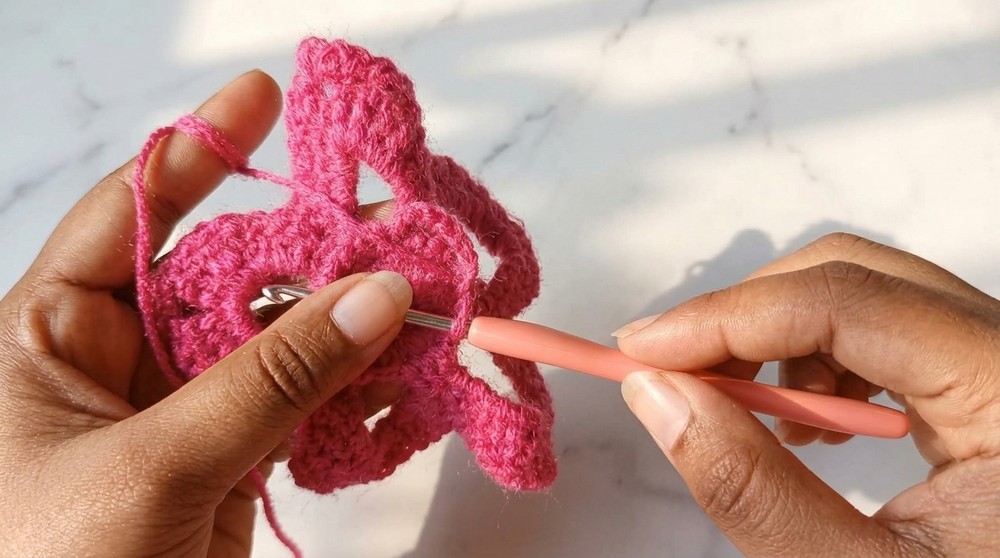 Beautiful Crochet Flower Pattern 4