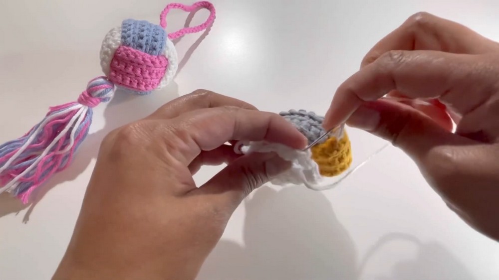 Beautiful Crochet Keychain Pattern 4