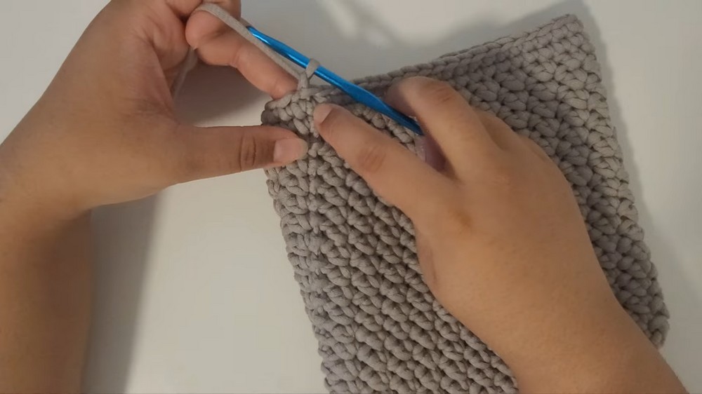 Beautiful Crochet Purse Pattern 4