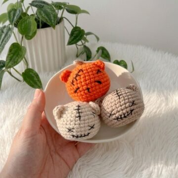 Crochet Bear Head Keychain Pattern 6