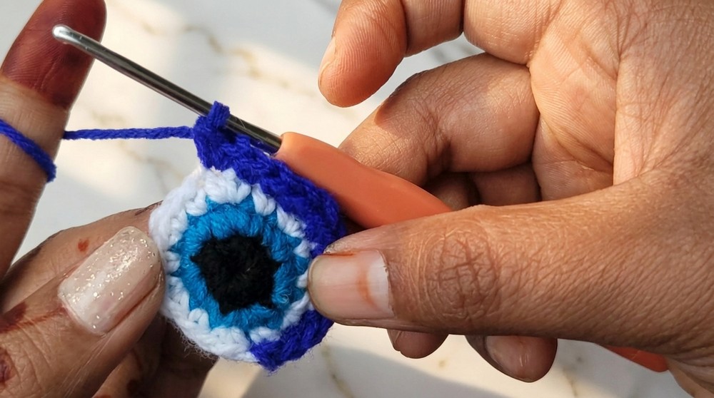 Crochet Evil Eye Keychain Pattern 4