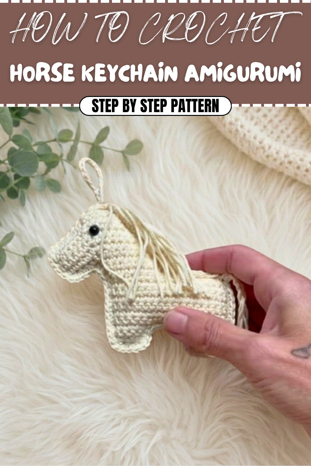 Crochet Horse Keychain Amigurumi Pattern (1)