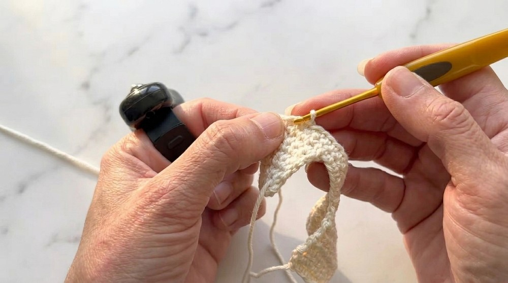 Crochet Horse Keychain Amigurumi Pattern 2