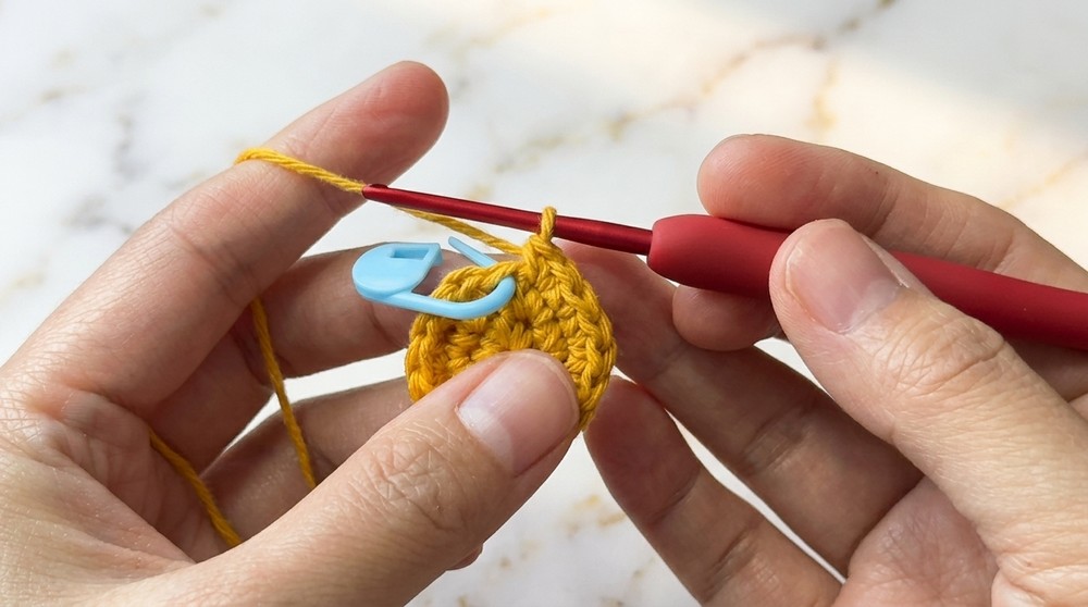 Crochet Little Duck Amigurumi Pattern 2