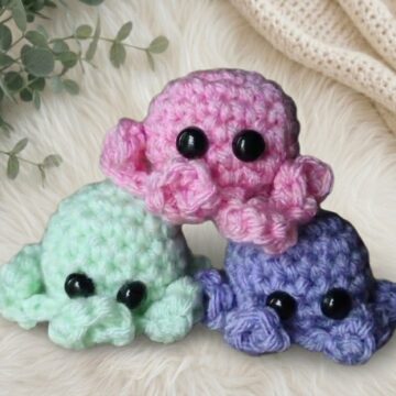 Crochet Mini Octopus Keychain Pattern 6
