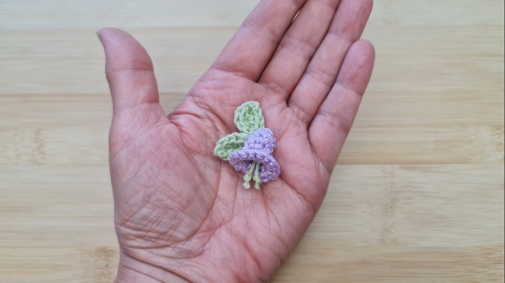 Crochet Miniature Bluebell Flower Pattern 6