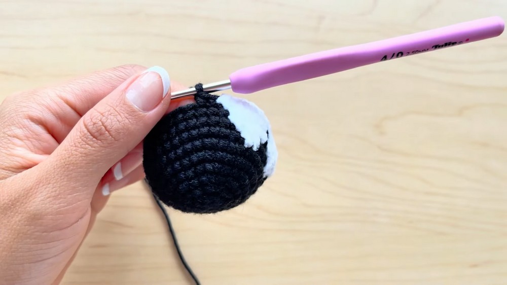 Crochet Penguin Amigurumi Pattern 3