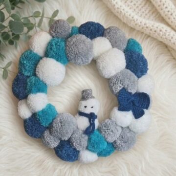 Crochet Pom Pom Christmas Wreath Pattern 5