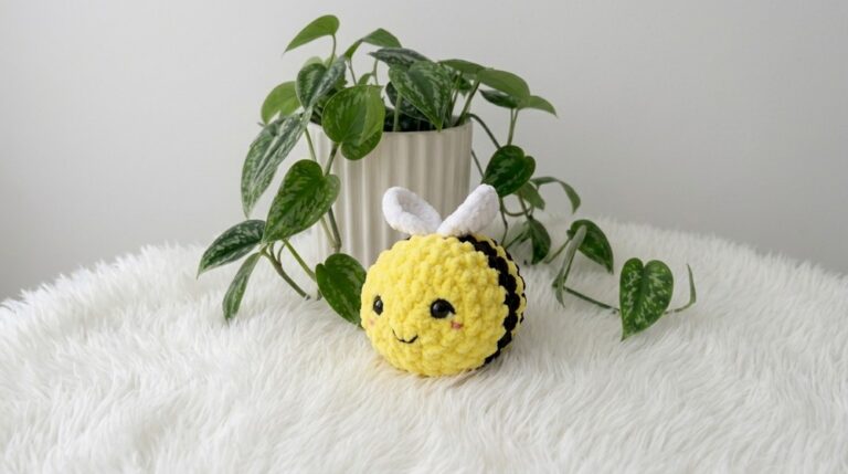 Cute Crochet Bee Amigurumi Pattern 6