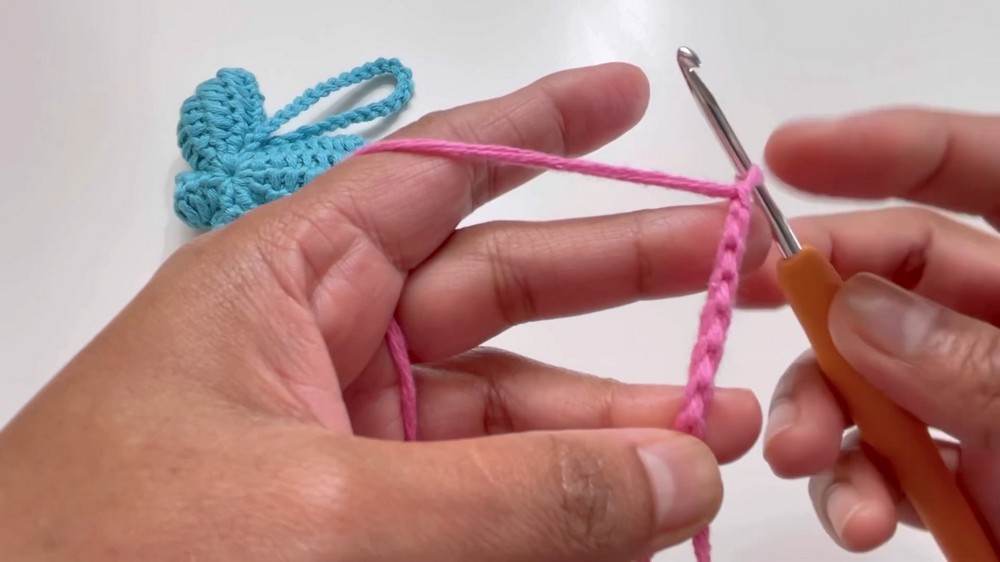 Cute Crochet Butterfly Keychain Pattern 1