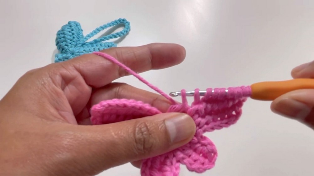 Cute Crochet Butterfly Keychain Pattern 4