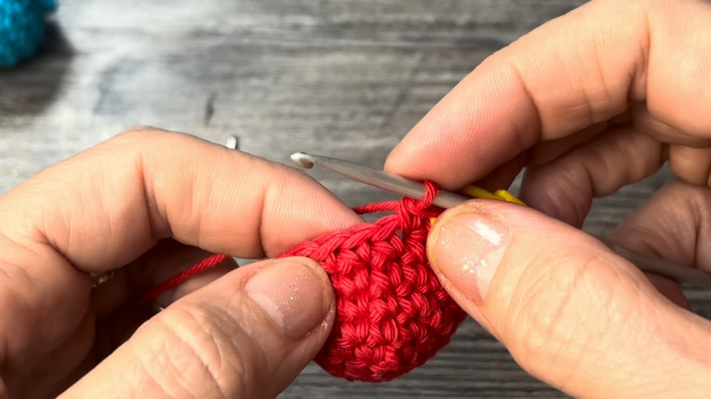 Easy Crochet Mini Octopus Pattern 3