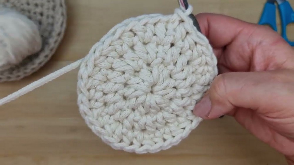 Quick Crochet Basket Tray Pattern 3