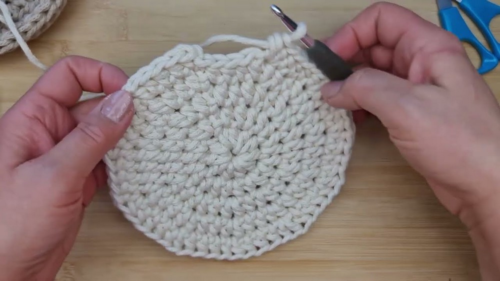 Quick Crochet Basket Tray Pattern 4