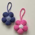 Super Crochet Flower Keyring Pattern 6