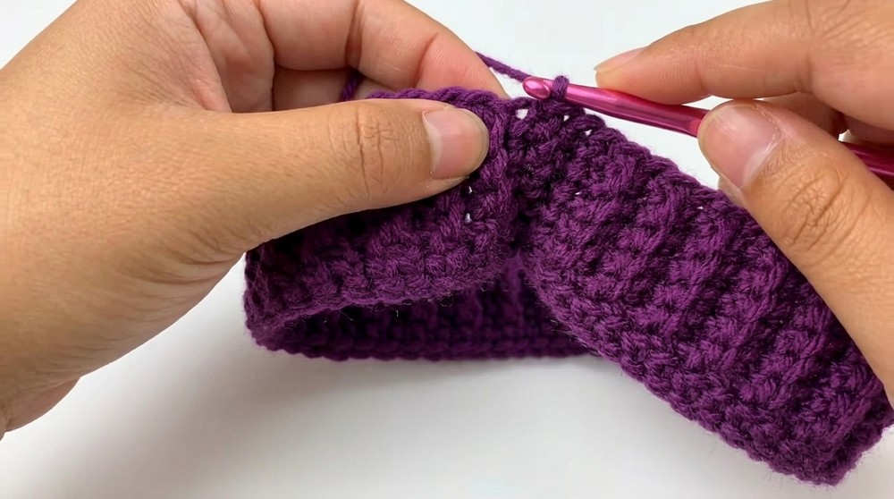 Amazing Crochet Baby Romper Pattern 3