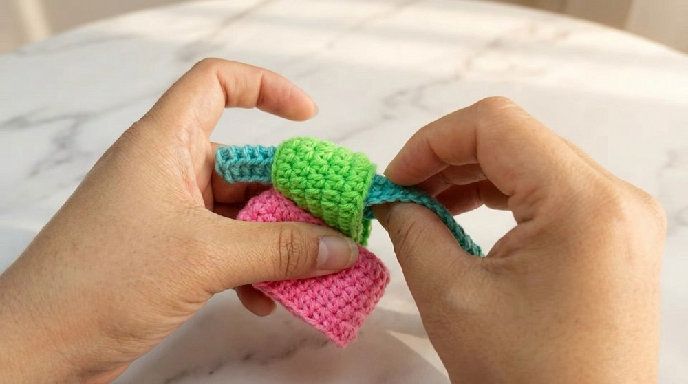 Amazing Crochet Ball Keychain Pattern 5